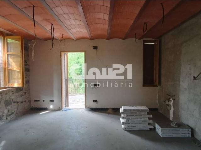 Casa en venta en Cercs Ideal inversión para 4 viviendas o para vivir