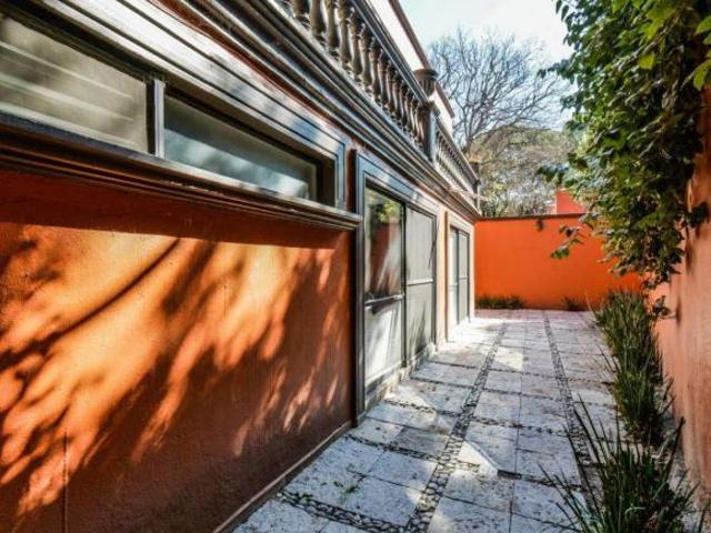 Casa en Venta en Cerrada en Colonia Santa Catarina, Coyoacán CDMX. A 5 minutos del Centro de Coyo