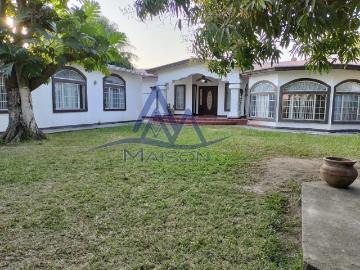 Casa en venta en Colima - Jardín, Alberca