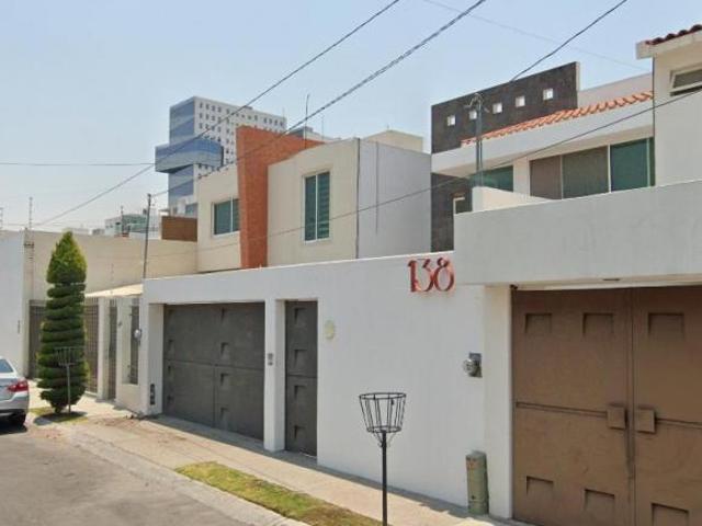 CASA EN VENTA EN CERRO DE ACASULCO COLINAS DEL CIMATARIO