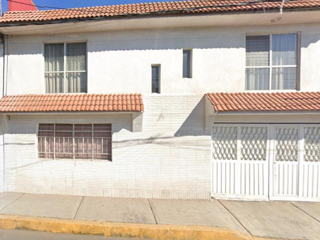 Casa en venta en Cerro de la Estrella, Iztapalapa, Ciudad de México
