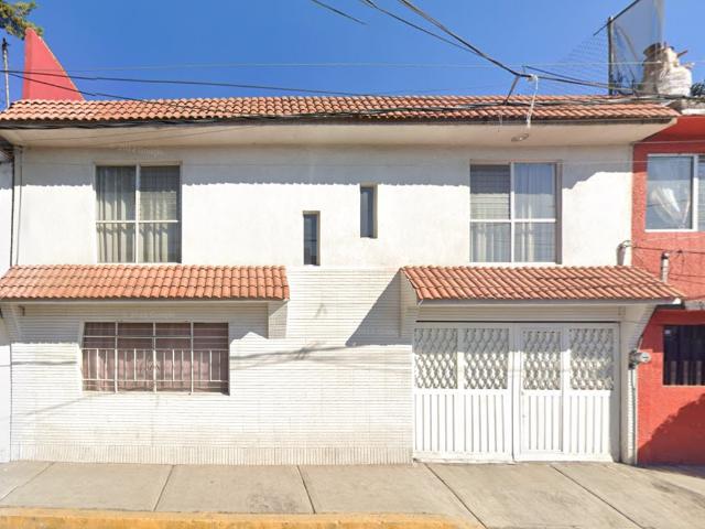 Casa en venta en Cerro de la Estrella, Iztapalapa, Ciudad de México