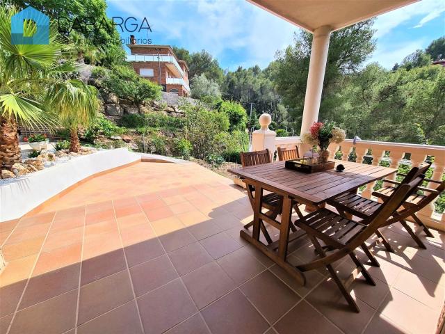 Casa en venta en Cervelló. CHALET A 4 VIENTOS. Casas.
