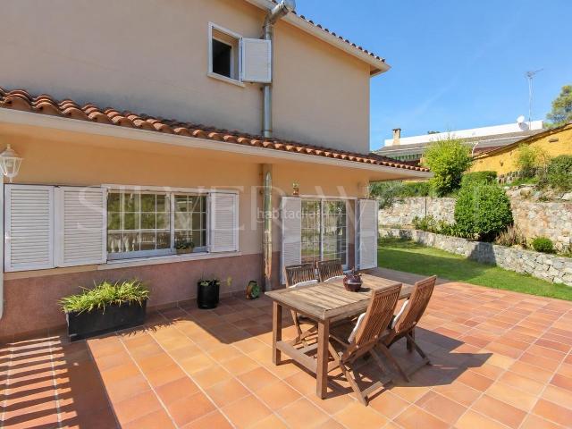 Casa en venta en Cervelló. TRIPLE ESENCIA. Casas.