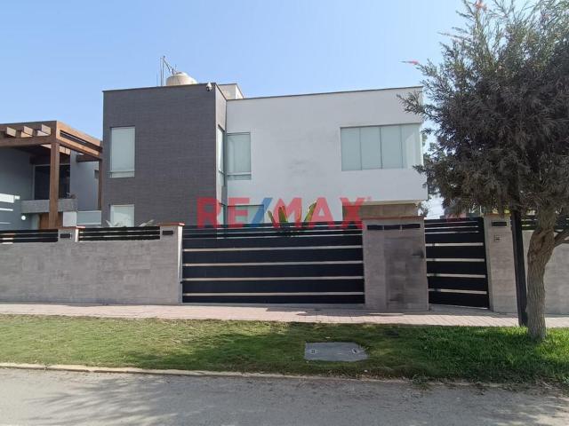 Casa En Venta En Chaclacayo – Amplia, Elegante Y Con Excelente Área Socia
