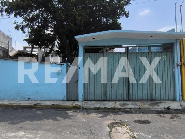 Casa en venta en Chalco Centro, ubicada a unos minutos de la carretera Cuautla Amecameca, con excelente conectividad