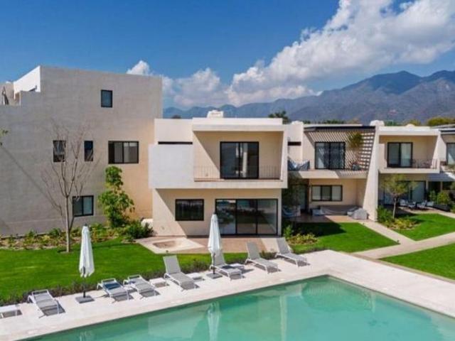 CASA EN VENTA EN CHAPALA