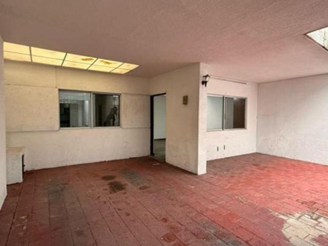 ¡CASA EN VENTA EN CHAPALITA: ESPACIO PARA TU VIDA Y PARA TU PRÓXIMO PROYECTO!