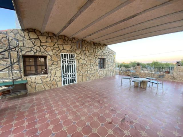 Casa en venta en Chella. Encantadora Casa de Campo en Chella, Ideal para Disfrutar de la Naturaleza. Casas.