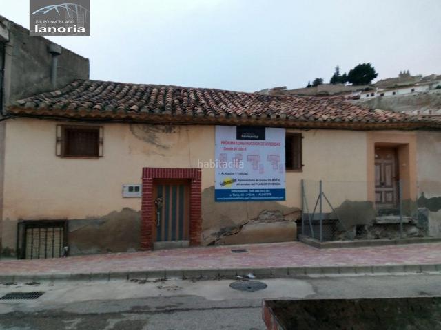 Casa en venta en Chinchilla de Monte Aragón. Grupo la Noria VENDE casa para reformar en Chinchilla C Arenal 82. Casas Chinchilla de Monte.