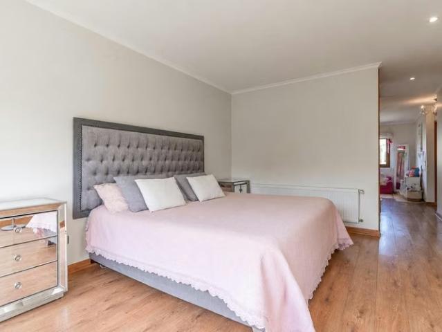 Casa en venta en chicureo agua piedra | 4 dormitorios por 598000. 00 en Colina