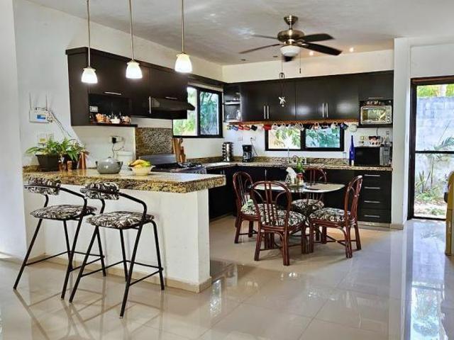 Casa en venta en Chichi Suárez, Mérida HI2602442