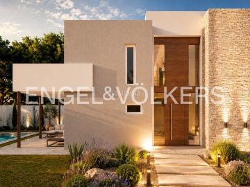 Casa en venta en Chiclana de la Frontera, Los Gallos. Oasis de Privacidad y Elegancia Junto al Mar en Chiclana de la Frontera. Casas Chiclana de la.