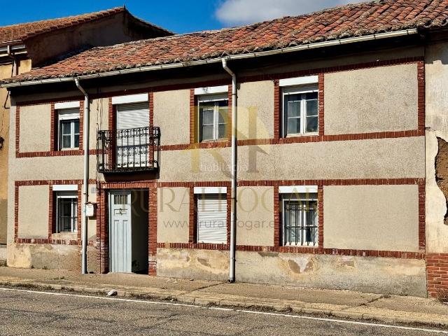 Casa en venta en Chozas de Abajo. CEMBRANOS, A 15 MINUTOS DEL CENTRO DE LEÓN. Casas Chozas de.