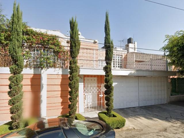 Casa en venta en Country Club Coyoacán CDMX FLL