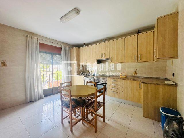 Casa en venta en Ciempozuelos, San Benito Soledad Hispanidad. Hogar y oportunidad, todo bajo el mismo techo. Casas.