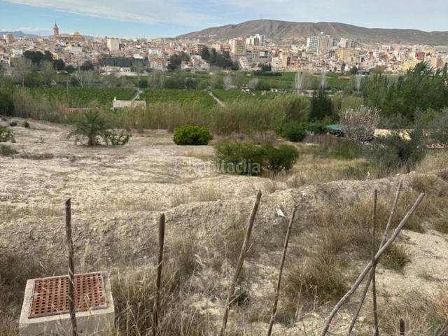 Casa en venta en Cieza. PARCELA CON LUZ CASETA. Casas.