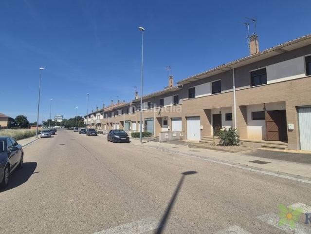 Casa en venta en Cintruénigo. ADOSADO CON JARDIN EN CINTRUENIGO. Casas.