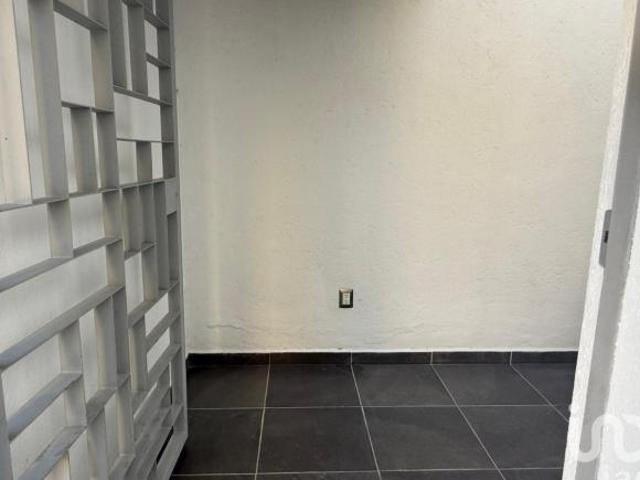 Casa en Venta en Circuito de Atacama en Cumbres del Cimatario Queretaro 76973