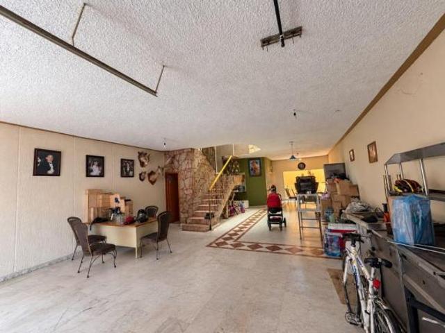 CASA EN VENTA EN CIRCUNVALACIÓN OBLATOS,GUADALAJARA JALISCO