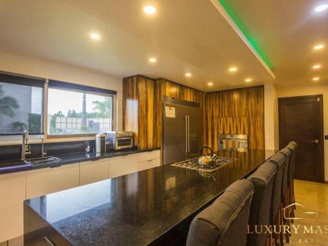 Casa en venta en Bugambilias