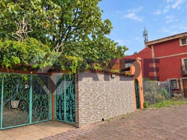 CASA EN VENTA EN CIUDAD BUGAMBILIAS