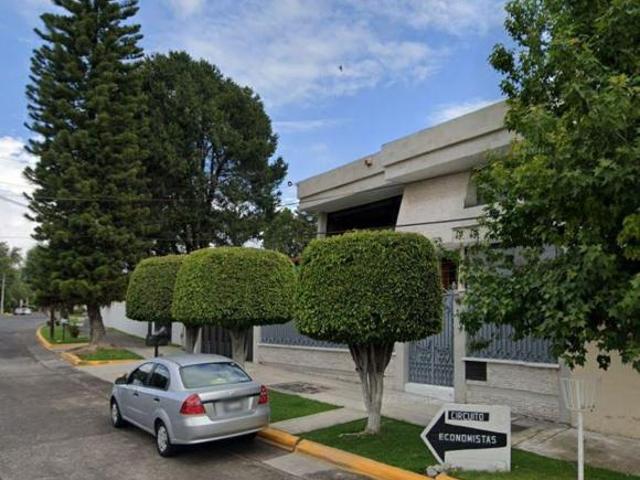 CASA EN VENTA EN CIUDAD DE SATELITE NAULCANPAN DE JUAREZ