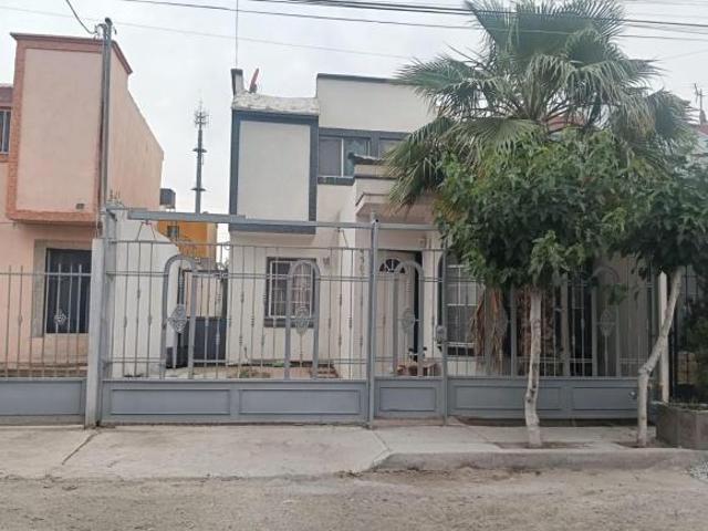 CASA EN VENTA EN CIUDAD JUAREZ A MIN DEL CONSULADO AMERICANO