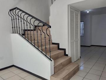 CASA EN VENTA EN CIUDAD JUAREZ FRENTE A PARQUE INFANTIL PARAJES DEL SUR Y A 5 MIN DE OXXO Y DEL RIO