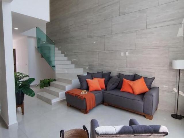 Casa en venta en Ciudad Meseta con doble altura y 3 recamaras una planta baja