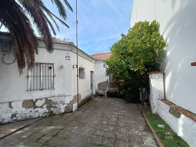 Casa en venta en Ciudad Real, Ciudad Jardín. Excelente chalet adosado de 5 dormitorios y 3 baños 199 m2 en Ciudad Real. Casas Ciudad.