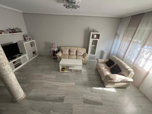 Casa pareada en venta en Ciudad Real, El Torreón Los Ángeles El Pilar. CHALET PAREADO EN VIRGEN DE BEGOÑA. Casas pareadas Ciudad.