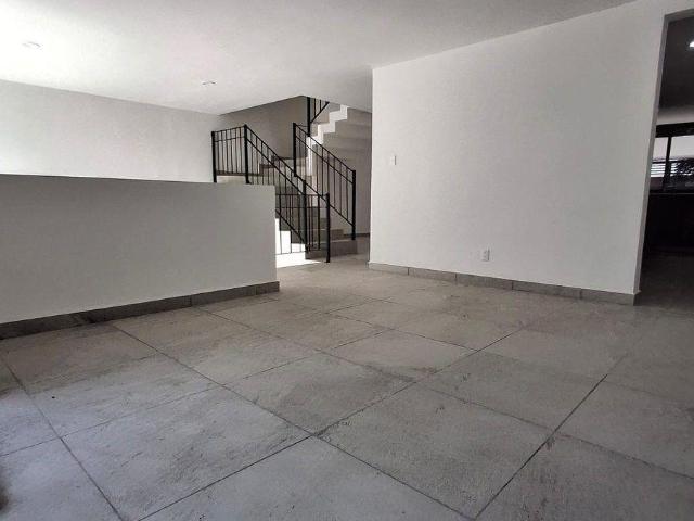 Casa en Venta en Ciudad Sat?lite | Amplios espacios y excelente distribuci?n
