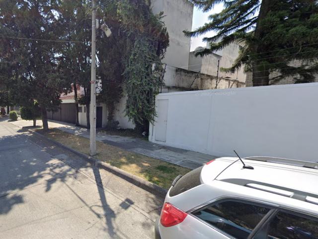 Casa en venta en Ciudad Satelite, Naucalpan de Juárez, México