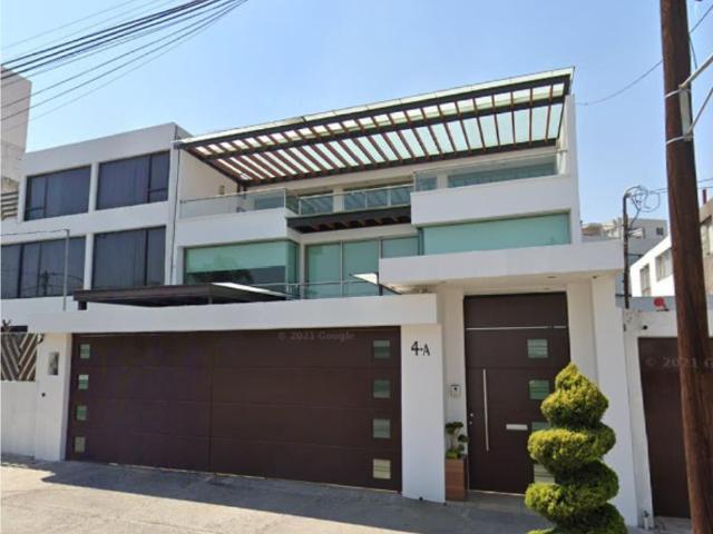 Casa en venta en Ciudad Satelite, Naucalpan de Juárez, México