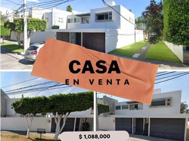 Casa en venta en Ciudad Satelite, Naucalpan de Juárez, México