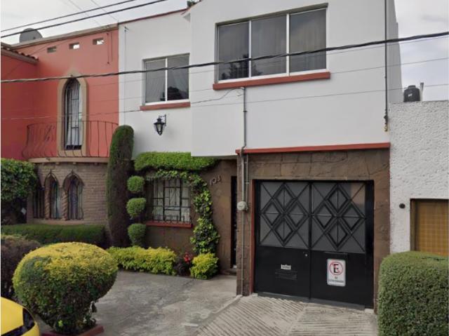 Casa en venta en Claveria, Azcapotzalco, Ciudad de México