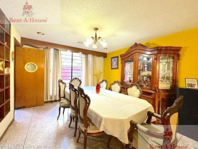Casa en Venta en Claveria RG 24 2053