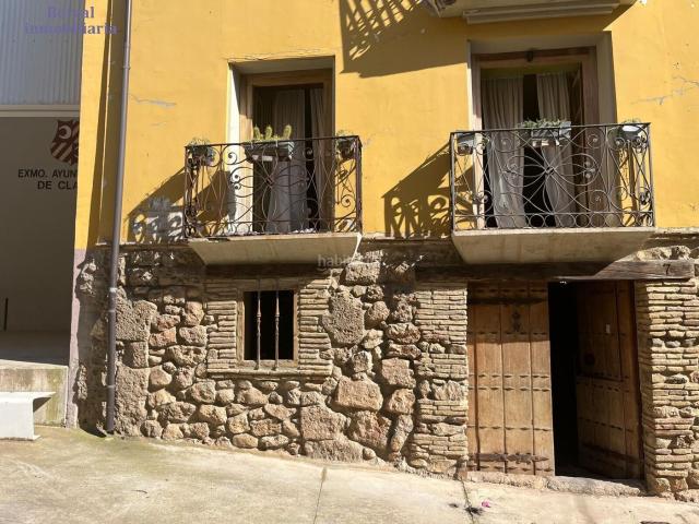 Casa en venta en Clavijo. Magnifica casa singular en enclave paradisiaco. Para entrar a vivir, con jardín y vistas al castillo de CLAVIJO. Casas.