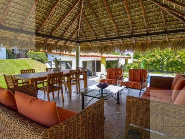 CASA EN VENTA EN CLUB DE GOLF SANTA FE