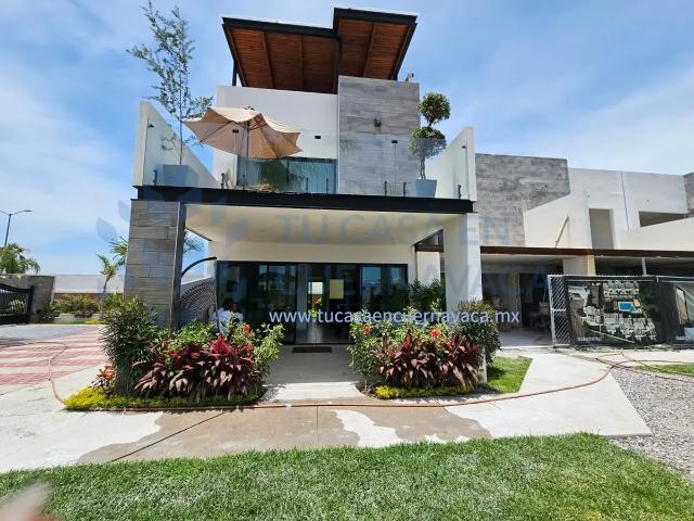 Casa en venta en Club de Golf Santa Fe, Xochitepec, Morelos