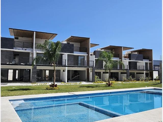 Casa en venta en Club de Golf Santa Fe, Xochitepec, Morelos