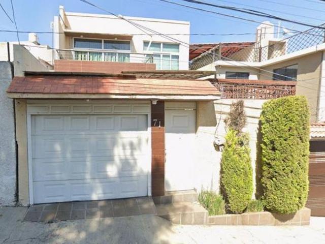 CASA EN VENTA EN COACALCO