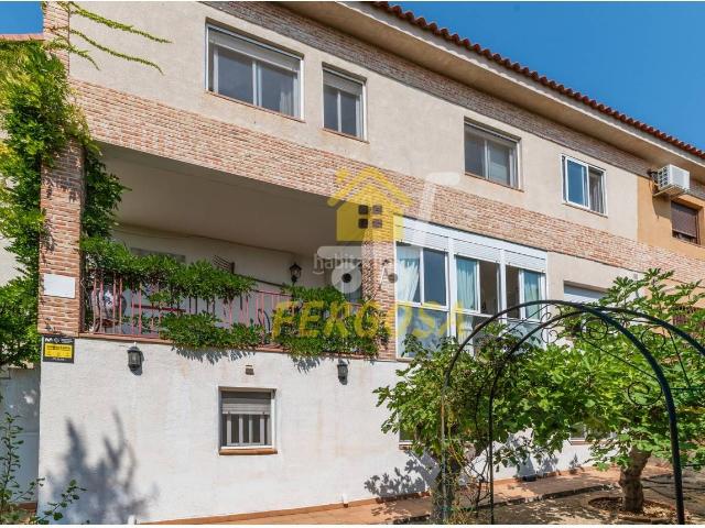 Casa en venta en Cobisa. FERGOSA GESTION INMOBILIARIA VENDE EN EXCLUSIVA CHALET EN COBISA. Casas.