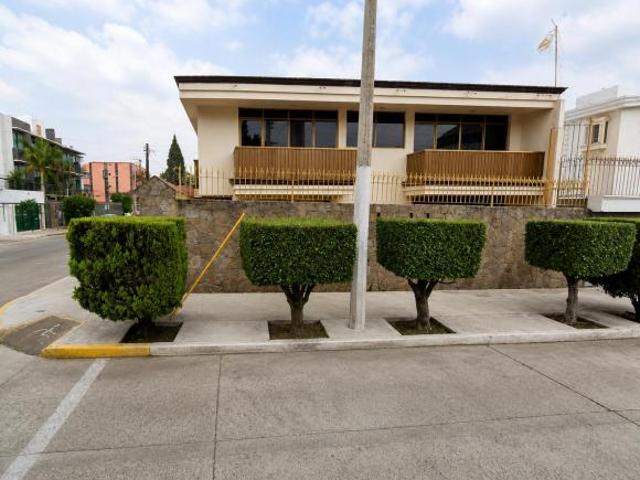 CASA EN VENTA EN COL.VICTORIA ZAPOPAN JALISCO