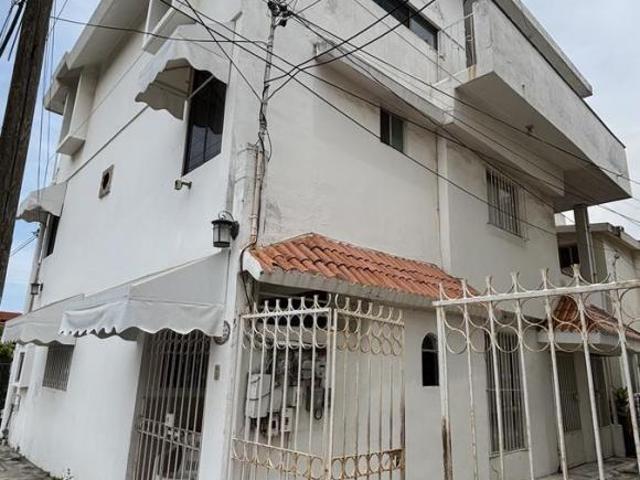 CASA EN VENTA EN COL. AMPLIACION UNIDAD NACIONAL, MADERO TAMAULIPAS