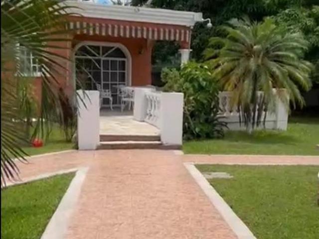 Casa en venta en Col. Campestre por Nuevo Veracruz