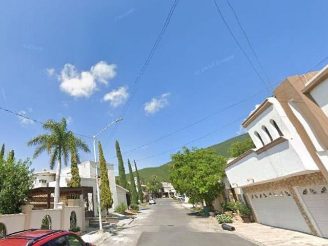 CASA EN VENTA EN COL CONTRY LA SILLA 8° SECTOR GUADALUPE NUEVO LEON