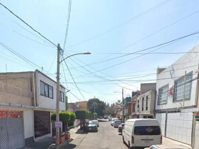 CASA EN VENTA EN COL CONSTITUCION DE 1917 IZTAPALAPA CDMX