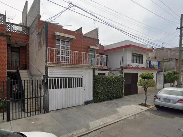 Casa en Venta en Col. Constitución de 1917, Iztapalapa